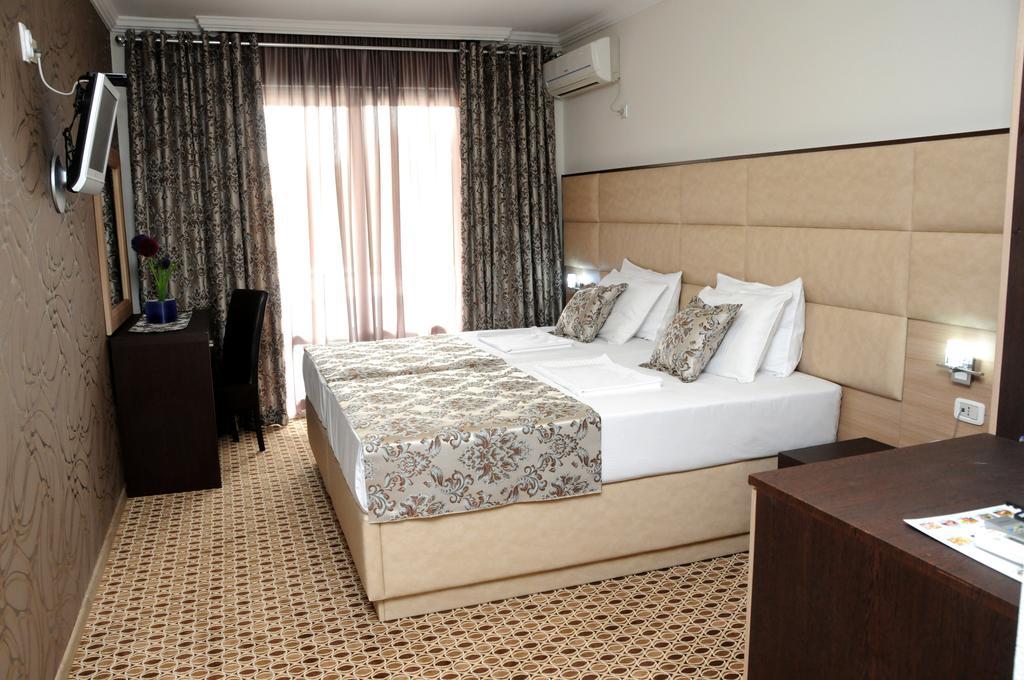 Hotel Lion Ulcinj Zewnętrze zdjęcie