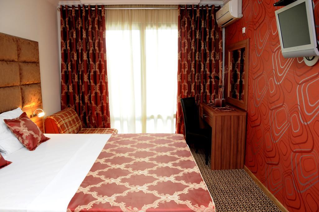 Hotel Lion Ulcinj Zewnętrze zdjęcie