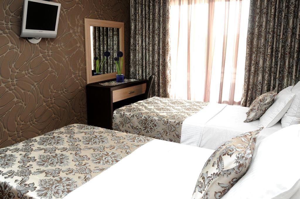 Hotel Lion Ulcinj Zewnętrze zdjęcie