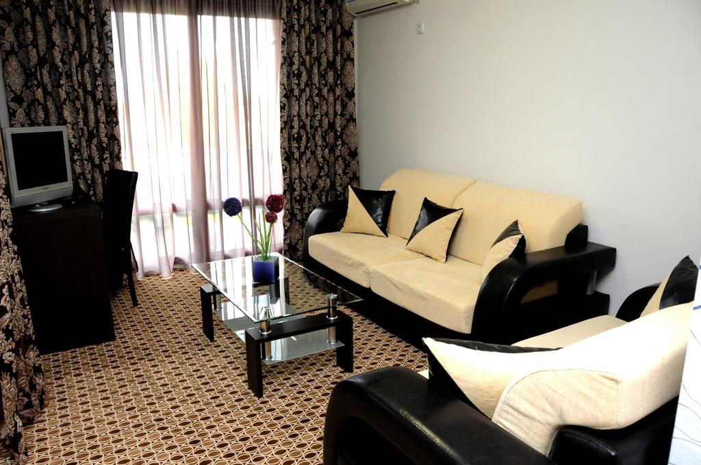 Hotel Lion Ulcinj Zewnętrze zdjęcie